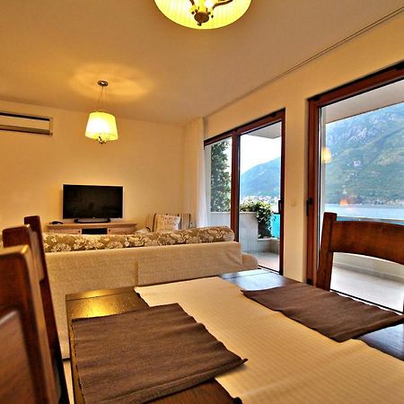 Apartment Miramare Kotor Exterior photo