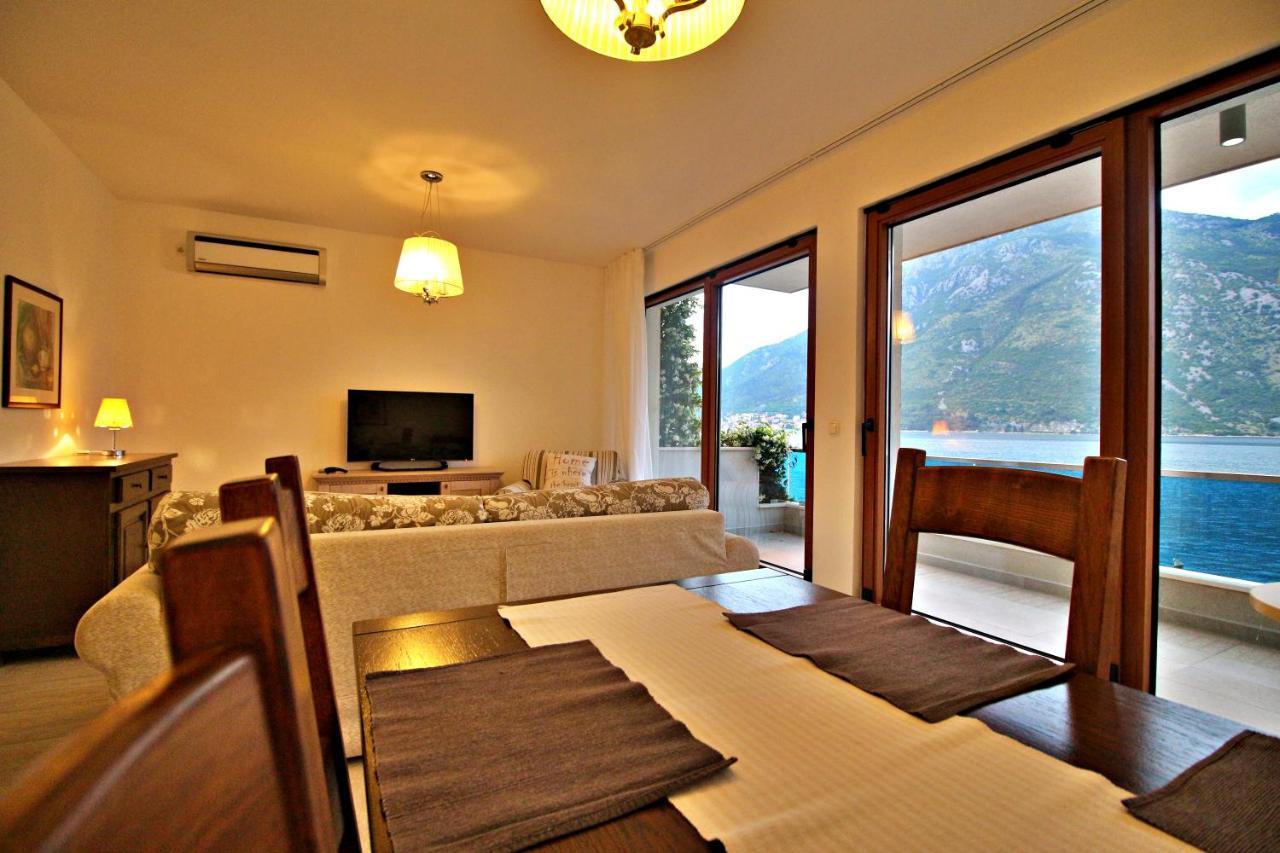 Apartment Miramare Kotor Exterior photo