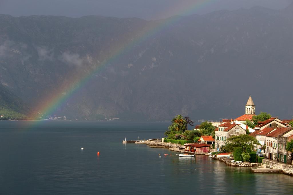 Apartment Miramare Kotor Exterior photo