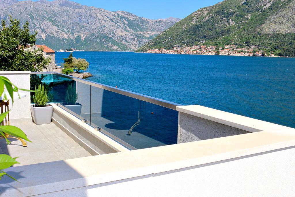 Apartment Miramare Kotor Exterior photo